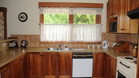 Delany Lodge - Sunshine Coast Tourism 2