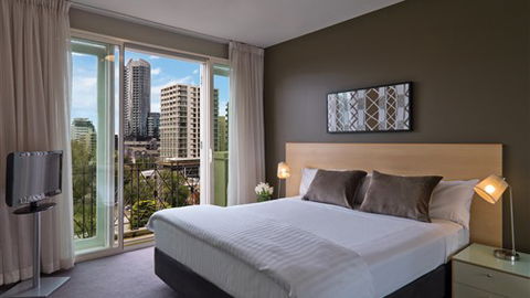 Adina Apartment Hotel South Yarra - Holiday Sunshine Coast 0
