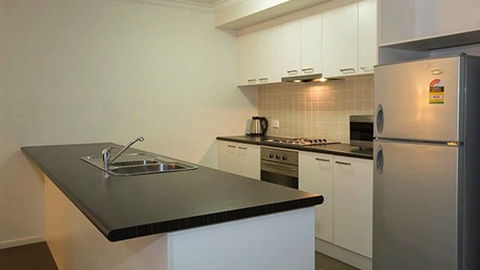 Quest Sale Serviced Apartments - Sunshine Coast Tourism 5