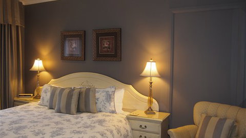 Treetops Bed And Breakfast - Holiday Sunshine Coast 3