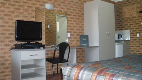 Glider City Motel - Sunshine Coast Tourism 2