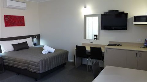 Loddon River Motel - Sunshine Coast Tourism 4