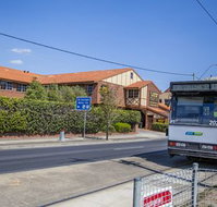 St Georges Motor Inn - Holiday Sunshine Coast
