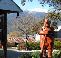 Alpenhorn Holiday Units - Sunshine Coast Tourism