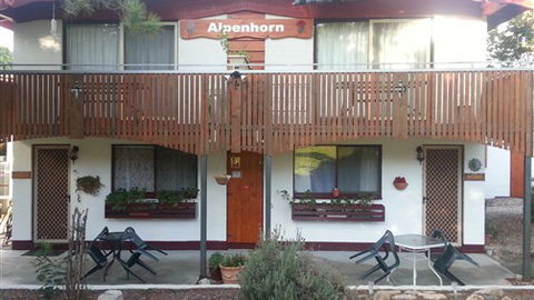 Alpenhorn Holiday Units - Holiday Sunshine Coast 2