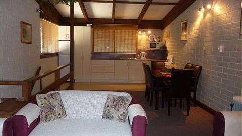 Alpenhorn Holiday Units - Holiday Sunshine Coast 3