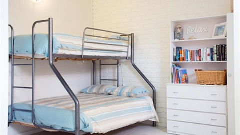 Arlingtons - Holiday Sunshine Coast 2