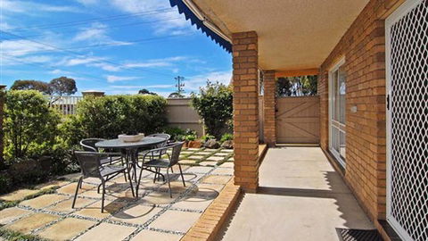 Arlingtons - Holiday Sunshine Coast 3