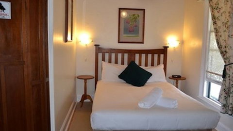 Point Lonsdale Guest House - Sunshine Coast Tourism 3