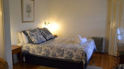 Point Lonsdale Guest House - Sunshine Coast Tourism 4