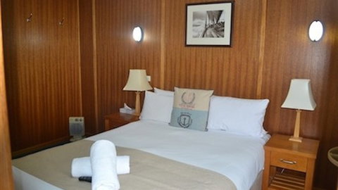 Point Lonsdale Guest House - Sunshine Coast Tourism 5