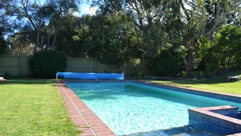 Point Lonsdale Guest House - Sunshine Coast Tourism 7
