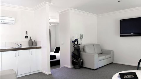 Murray Downs Resort - Sunshine Coast Tourism 1