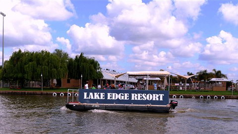 Lake Edge Resort - Sunshine Coast Tourism 2