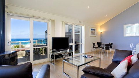 A Great Ocean Road Resort Whitecrest - Holiday Sunshine Coast 3