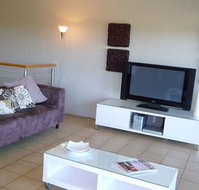 On The Esplanade - Sunshine Coast Tourism