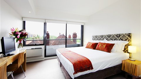 Seasons Heritage Melbourne - Sunshine Coast Tourism 0