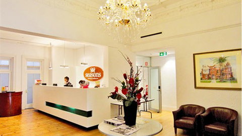 Seasons Heritage Melbourne - Sunshine Coast Tourism 5