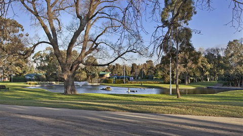 Best Western Melbourne's Princes Park Motor Inn - Holiday Sunshine Coast 1