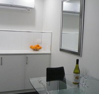 Hamilton Lonsdale Motel - Holiday Sunshine Coast