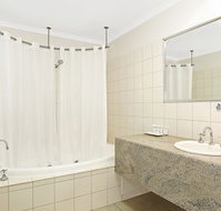 Quality Inn  Suites The Menzies - Sunshine Coast Tourism