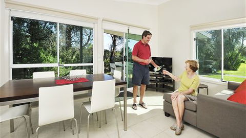 Eastern Beach Holiday Park - Sunshine Coast Tourism 5