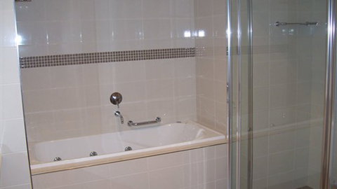 Murray Waters Motor Inn & Apartments - Sunshine Coast Tourism 4