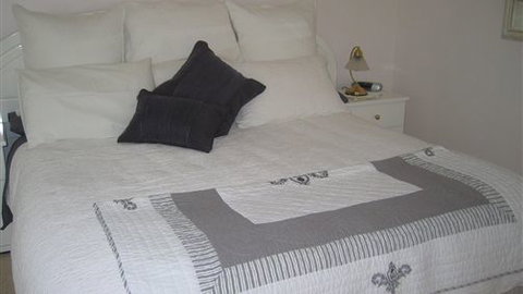 Burrabliss Bed And Breakfast - Sunshine Coast Tourism 4