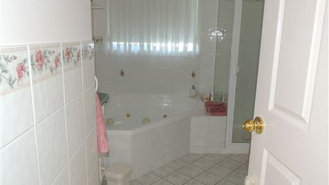 Burrabliss Bed And Breakfast - Sunshine Coast Tourism 5