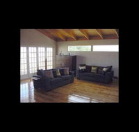 Pelican Sands Bed  Breakfast - Sunshine Coast Tourism