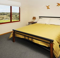 Frog Gully Cottages - Sunshine Coast Tourism