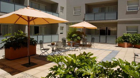 Punthill Apartment Hotels - Burwood - Sunshine Coast Tourism 1