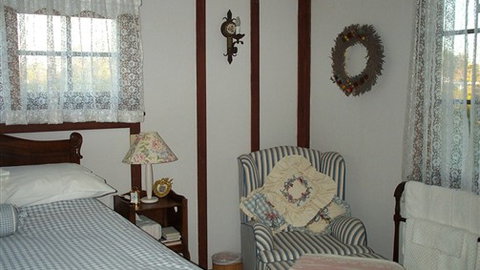 Briarswood Cottage Bed And Breakfast - Sunshine Coast Tourism 3