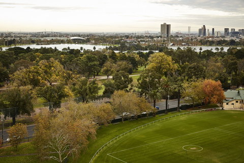 Melbourne Parkview Hotel - Sunshine Coast Tourism 4