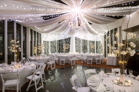 Absolute Beachfront Opal Cove Resort - Holiday Sunshine Coast 2