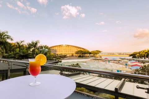 Adina Apartment Hotel Darwin Waterfront - Holiday Sunshine Coast 2