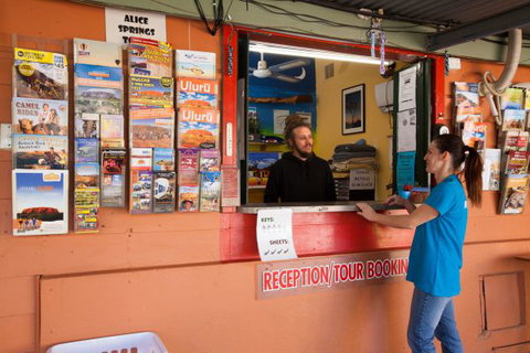 Alice Lodge Backpackers - Sunshine Coast Tourism 3