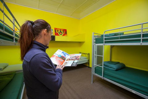 Alice Lodge Backpackers - Sunshine Coast Tourism 6