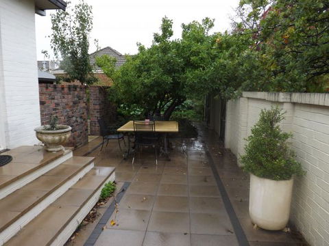 Apartments On-The-Park: The Studio - Holiday Sunshine Coast 6