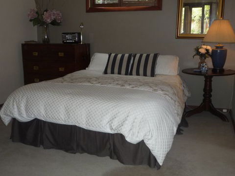 Apartments On-The-Park: The Studio - Holiday Sunshine Coast 9