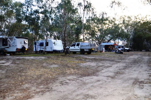 Beds In The Barwon - Sunshine Coast Tourism 5