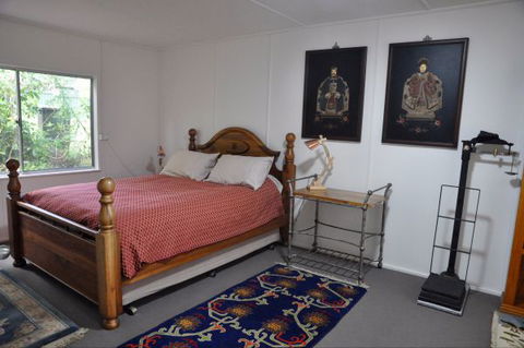 Clyde River Cottage - Sunshine Coast Tourism 1
