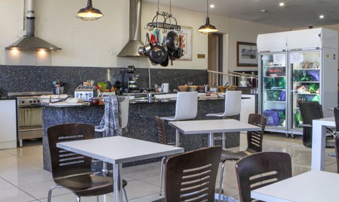 Dickson Central - Sunshine Coast Tourism 1