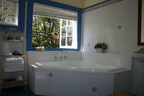 Hampden Cottage Accommodation Kangaroo Valley - Holiday Sunshine Coast 5