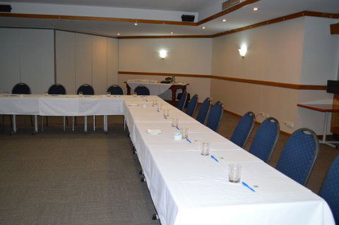 Ibis Styles Orange - Sunshine Coast Tourism 5