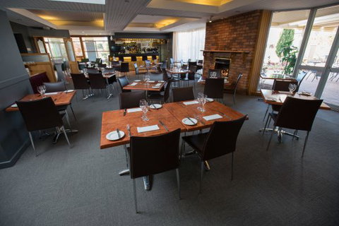 Ibis Styles Orange - Sunshine Coast Tourism 9