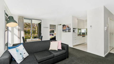 Canberra Furnished Accommodation - Sunshine Coast Tourism 0