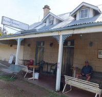 Marshall McMahon Inn - Holiday Sunshine Coast