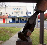New England Hotel Motel - Sunshine Coast Tourism
