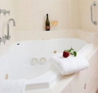 Leisure Inn Pokolbin Hill - Holiday Sunshine Coast